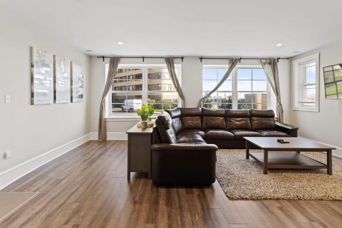 Luxurious 8br Duplex W Ocean Views Apartment *