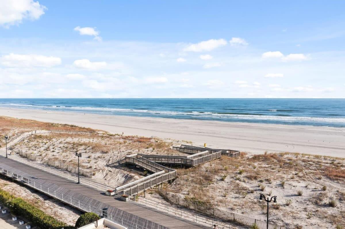 Apartment Luxurious 8br Duplex W Ocean Views *